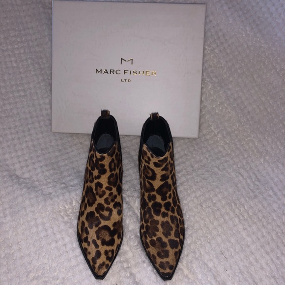 NEW Marc Fisher, Leopard Bootie/Ankle Boot, 6.5 - Picture 5 of 9